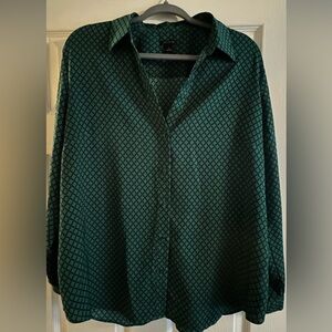 Ann Taylor Green Navy Patterned Blouse - Size XL